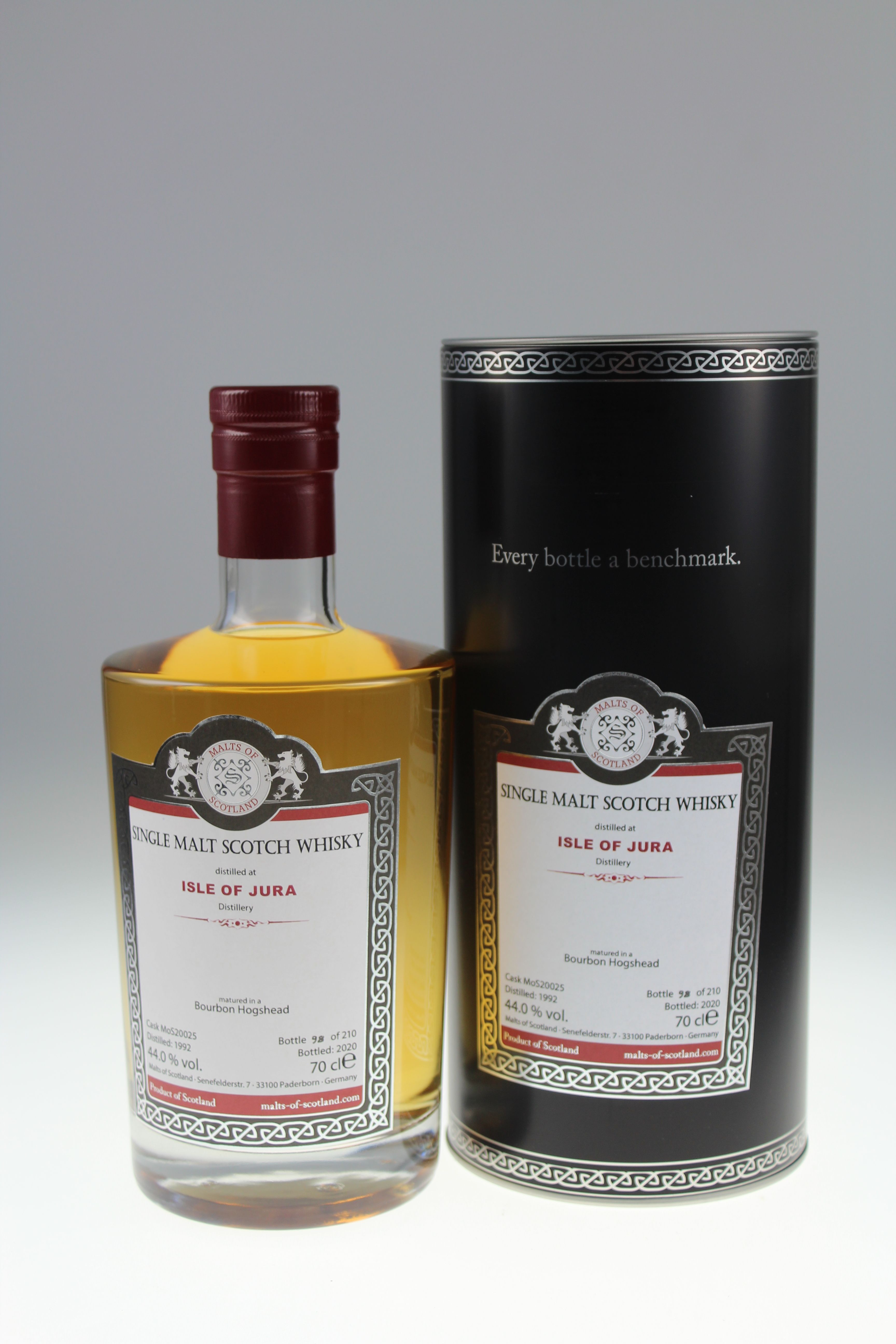 Malts of Scotland Isle of Jura 1992  Bourbon Hogshead  44.0 %Vol 210 Bottles